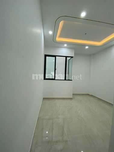 Mặt tiền đường Lạc Long Quân- Q11(ngang 4X23m) CN: 90,48m, giá;16,3 tỷ