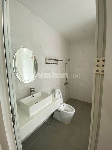 Mặt tiền đường Lạc Long Quân- Q11(ngang 4X23m) CN: 90,48m, giá;16,3 tỷ