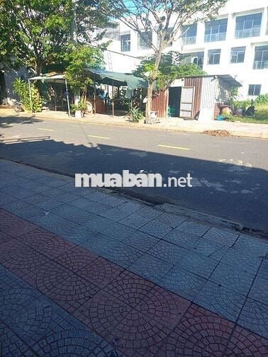 Siêu phẩm bán đất tặng nhà cấp 4 đang cho thuê một năm 30 tr