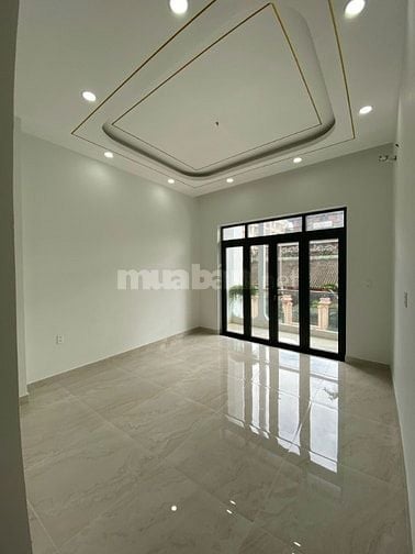 Mặt tiền đường Lạc Long Quân- Q11(ngang 4X23m) CN: 90,48m, giá;16,3 tỷ