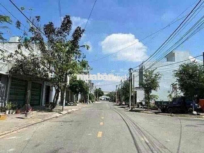 Bán đất Gấp đất  trung tâm thị trấn Thủ Thừa - KP2