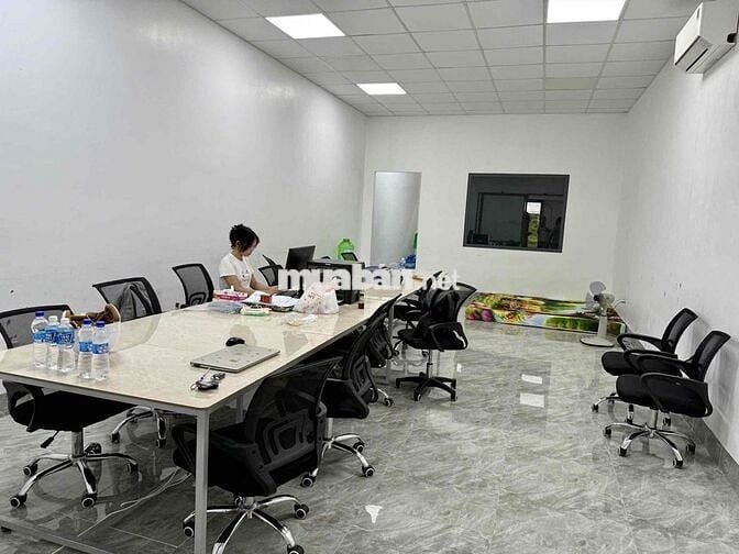 CHO THUÊ NHÀ MẶT TIỀN ĐƯỜNG PHAN TRỌNG TUỆ