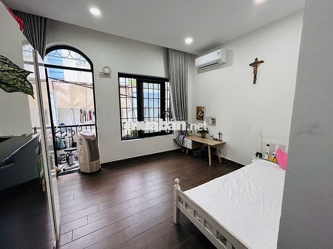 CHO THUÊ NHÀ , 4 TẦNG 4X9, FULL NỘI THẤT, 3PN, 4WC ,Q. Bình Tân