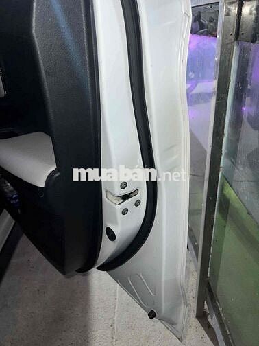 mình cần bán veloz bản tiêu chuẩn .ODO 13 vạn