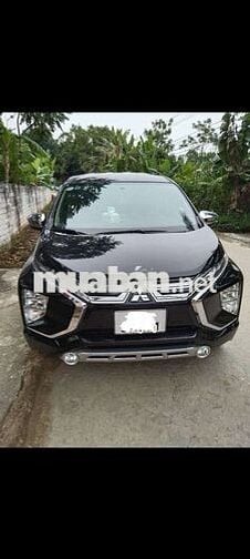 Mitsubishi Xpander 7 chỗ số tự động màu đen