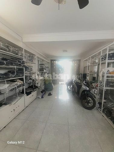 Cho thuê nguyên căn hẻm ô tô hẻm Hòa Bình, Tân Phú. DTSD 216m2