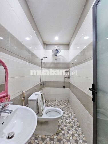 Nhà 3 Tầng 3 Mê 2 Mặt Kiệt Hà Huy Tập Đã Trải Nhựa Cao Ráo Ko Ngập Lụt