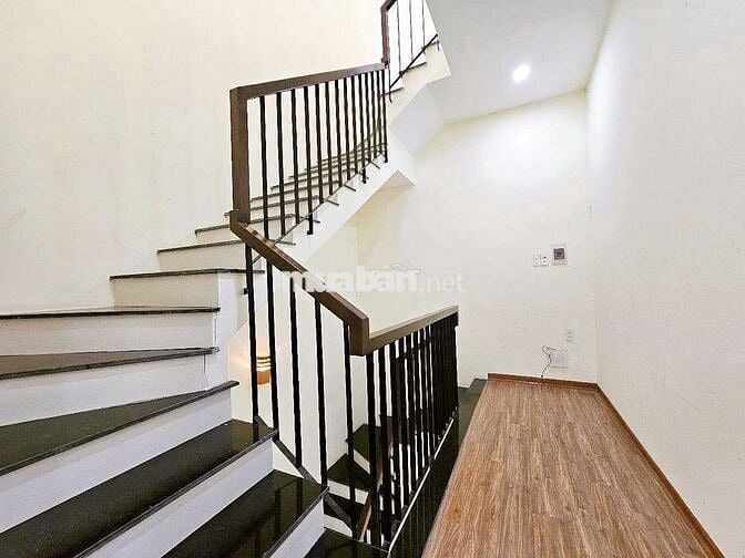 Nhà 3 Tầng 3 Mê 2 Mặt Kiệt Hà Huy Tập Đã Trải Nhựa Cao Ráo Ko Ngập Lụt