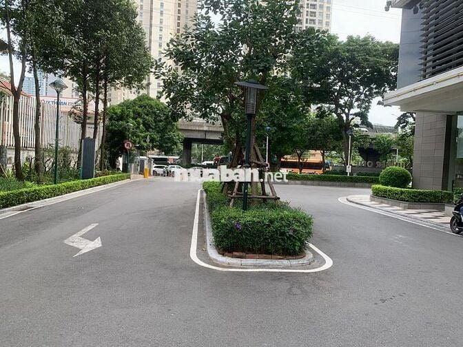 Chính chủ bán CH tòa B Thăng Long Numberone 109m2, 3N,2WC, giá 10.5 tỷ Chính chủ bán CH tòa B Thăng Long Numberone 109m2, 3N,2WC, giá 10.5 tỷ