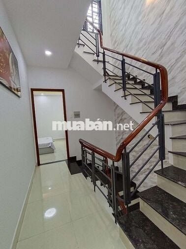 Hiếm, nhà 65m2, đúc 3 tấm, 4 phòng ngủ tặng nội thất chỉ hơn 5 đồng