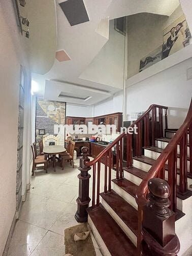 BÁN NHÀ RẺ NHẤT YÊN HOÀ-5 TẦNG Ở LUÔN-10M RA ĐƯỜNG OTO-NGÕ RỘNG THOÁNG