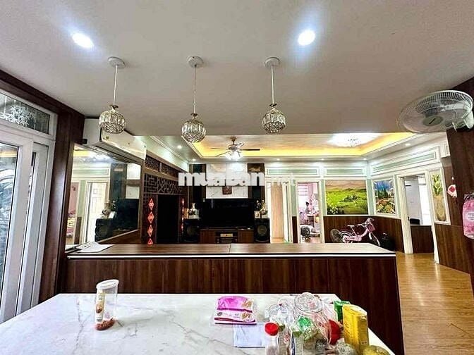 🌟 Bán căn hộ cao cấp 151 Nguyễn Đức Cảnh – 130m² ,full nội thất gỗ sin