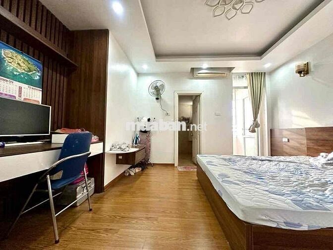 🌟 Bán căn hộ cao cấp 151 Nguyễn Đức Cảnh – 130m² ,full nội thất gỗ sin