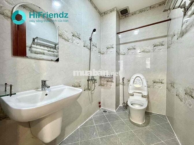 Căn hộ Mini Full nội thất cửa sổ lớn Thang máy gần cầu Nguyễn Văn Cừ