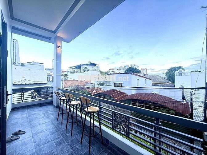 CHO THUÊ BIỆT THỰ ĐẸP MỚI 4 PHÒNG NGỦ GẦN BIỂN KHU VĨNH HOÀ GIÁ 18 TRI