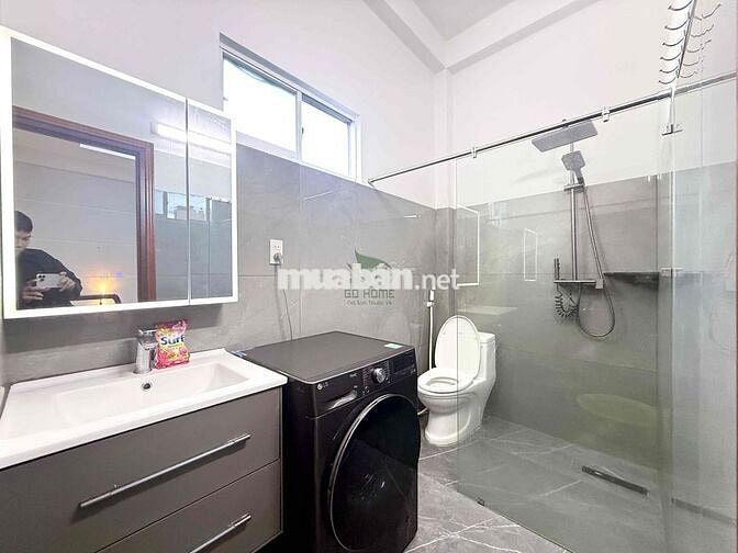 CHO THUÊ BIỆT THỰ ĐẸP MỚI 4 PHÒNG NGỦ GẦN BIỂN KHU VĨNH HOÀ GIÁ 18 TRI