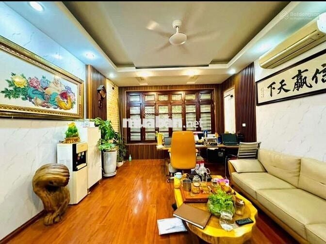 Bán nhà Nguyễn Khánh Toàn, Cầu giấy, Ô tô đỗ, kinh doanh, 2 thoáng