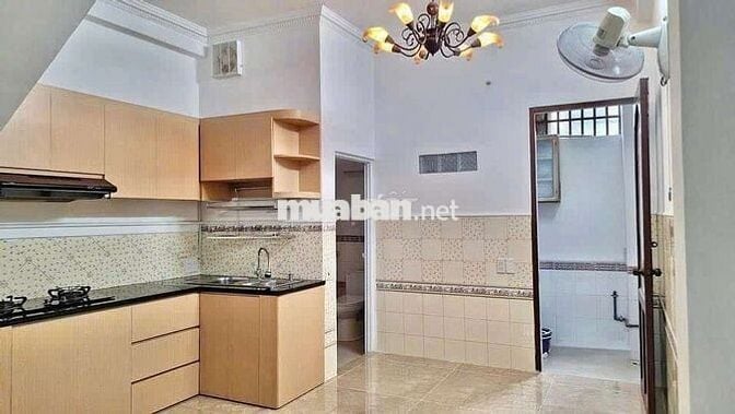 Cho Thuê Nhà 1 Trệt 2 Lầu 3PN 4x16m Hẻm Đường Số Tân Quy Quận 7