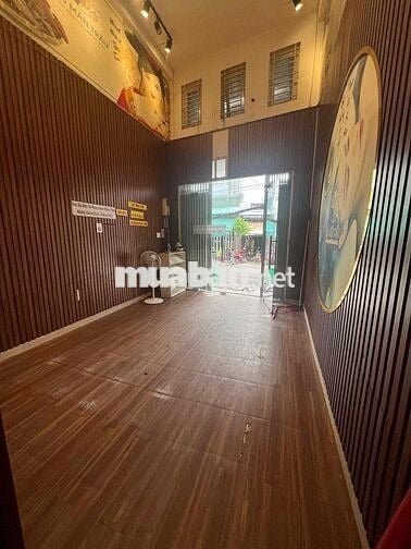 cần cho thuê nhà hxt 135/27 nguyễn hữu cảnh p22 quận bình thạnh