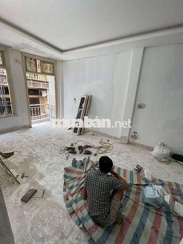 Nguyên Hồng, diện tích 36/40m2, 5 tầng, mặt tiền 5,2m, giá 18 tỷ Nguyên Hồng, diện tích 36/40m2, 5 tầng, mặt tiền 5,2m, giá 18 tỷ