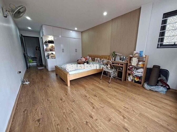 CẦN BÁN-NGÕ RỘNG-GẦN Ô TÔ-VÀO Ở LUÔN CẦN BÁN-NGÕ RỘNG-GẦN Ô TÔ-VÀO Ở LUÔN