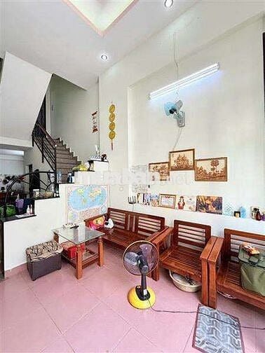 8,6 tỷ , nhà 4 tầng 51m2 , trường chinh