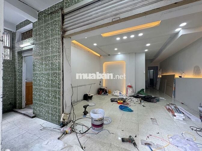 Mặt bằng góc 2 mặt tiền, lối đi riêng có phòng ở lại