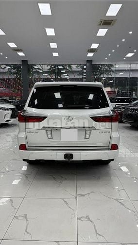 Bán Lexus LX570 2016, nhập Trung Đông, một chủ từ mới.