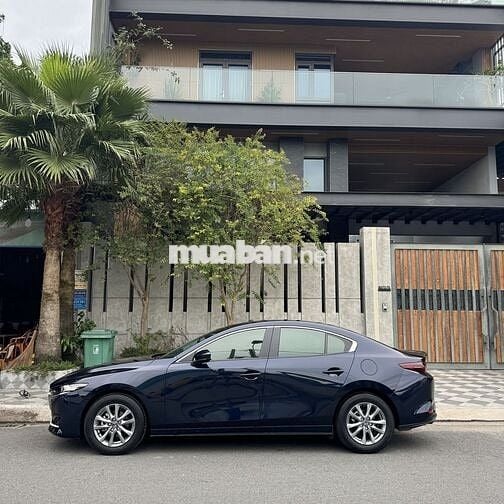 Mazda 3 Luxury 2022 ĐĂNG KÝ 2023 - 2800 km