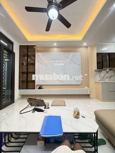 GIÁ 7.35 TỶ! NHÀ NAM DƯ - HOÀNG MAI: 32M², 5 TẦNG - 3 BƯỚC RA PHỐ!