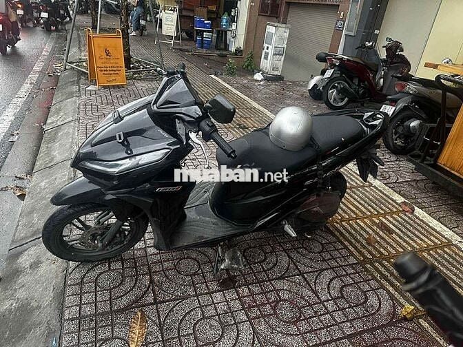 Kẹt tiền nên cần ra đi