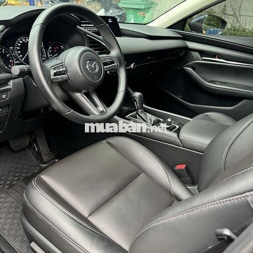Mazda 3 Luxury 2022 ĐĂNG KÝ 2023 - 2800 km