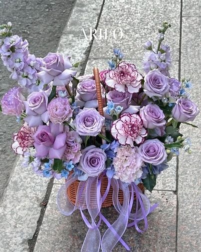 ARILO – Lẵng hoa sang trọng, tinh tế và mang đậm dấu ấn riêng