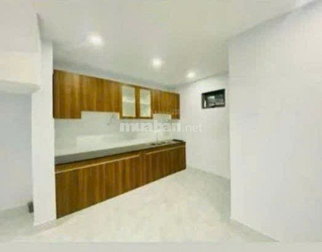 Tầm 4 Tỷ, Hiếm Có Căm Nào Ngay Trung Tâm Quận 2- Mới Đẹp-Sổ Riêng