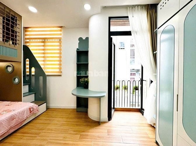 BÁN EM NHÀ NHỎ XINH PHÚ NHUẬN 