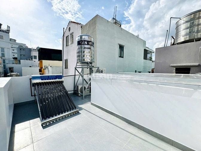 BÁN EM NHÀ NHỎ XINH PHÚ NHUẬN 