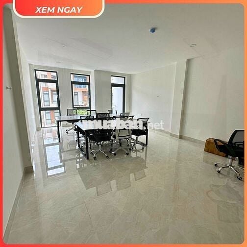 Nguyên căn 5x22m, hầm 4 tầng - Giá chỉ 35 triệu - Vạn Phúc City