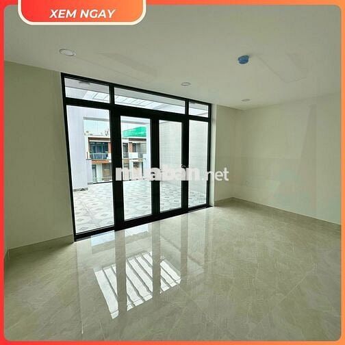 Nguyên căn 5x22m, hầm 4 tầng - Giá chỉ 35 triệu - Vạn Phúc City