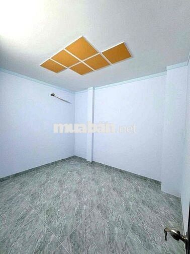 cho thuê nhà mới xây đẹp d xe hơi 3 p ngủ p Tân phong