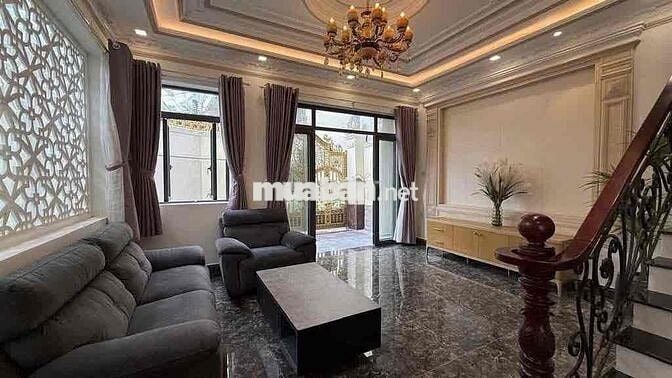 CHO THUÊ BIỆT THỰ - QUẬN 7 - GIÁP PHÚ MỸ HƯNG , 77m2 , 3 tầng