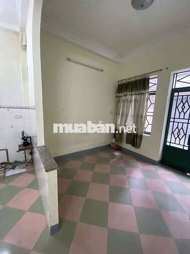 Cho thuê nhà 2 mt đường Hồ Đắc Di, DT 4x20m, 1 trệt 2 lầu, 5pn,4wc