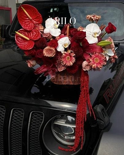 ARILO – Lẵng hoa sang trọng, tinh tế và mang đậm dấu ấn riêng