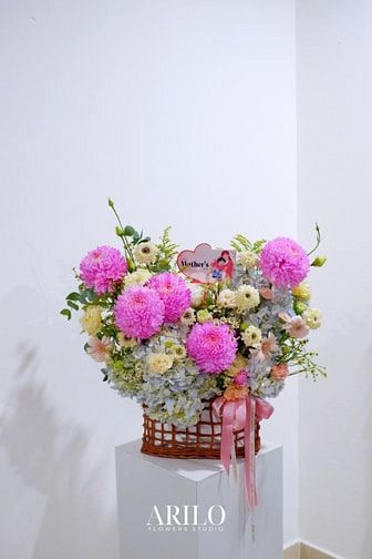 ARILO – Lẵng hoa sang trọng, tinh tế và mang đậm dấu ấn riêng