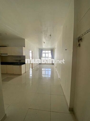 Cho thuê chung cư sạch sẽ , mới , dọn vào ở ngay