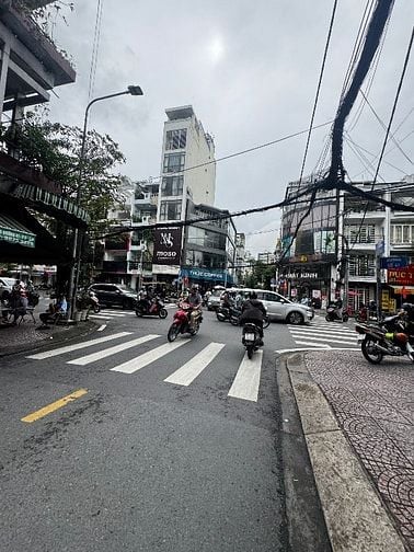 Chính Chủ Cho Thuê Nhà Mặt Tiền Kinh Doanh, Trung Tâm Quận 4