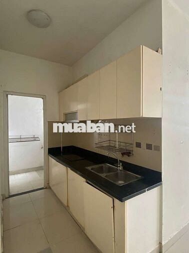 Cho thuê chung cư sạch sẽ , mới , dọn vào ở ngay