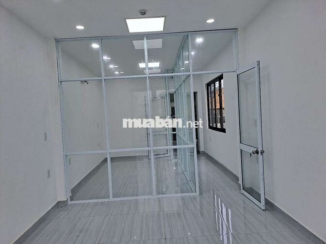 Cho thuê mặt tiền trệt, tầng 1 và tầng 2