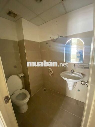 Cho thuê chung cư sạch sẽ , mới , dọn vào ở ngay