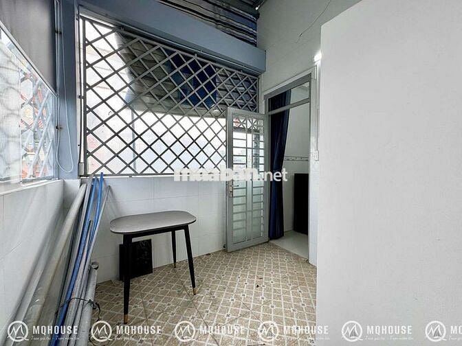 🏠Căn Hộ DV Full Nội thất giá rẻ _ Mới xây _ Gần chợ khu Ngã 4 Bốn Xã