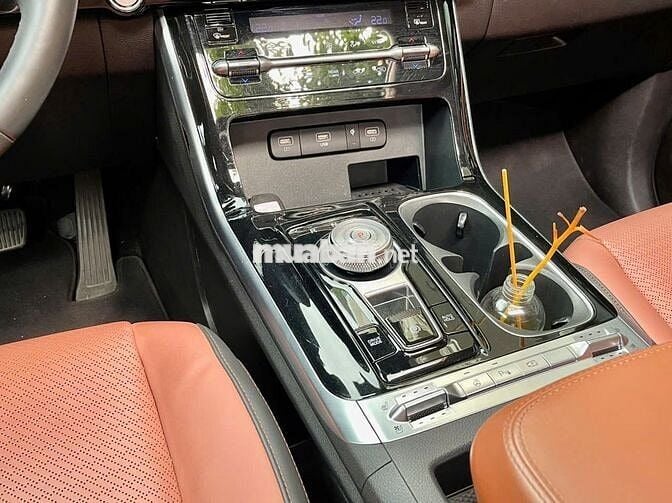 Kia Carnival 2.2D signature 2022 - có hỗ trợ Bank